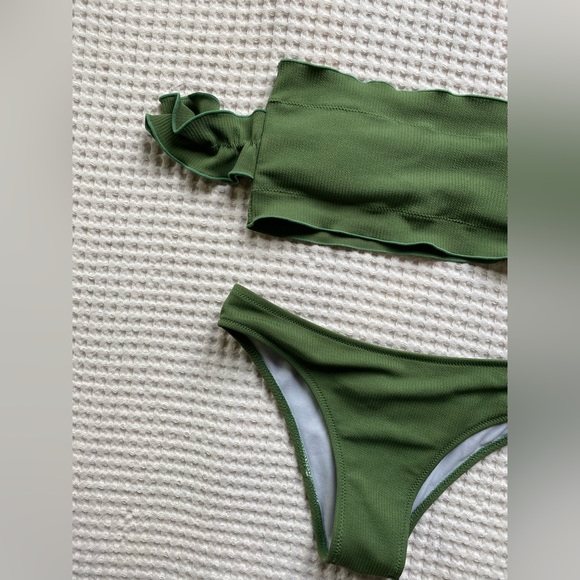 Shein Bikini Set - Picture 4 of 5